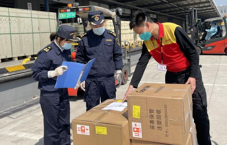 4月份青島空港進出口貨物量突破萬噸大關(guān)，展現(xiàn)外貿(mào)新活力